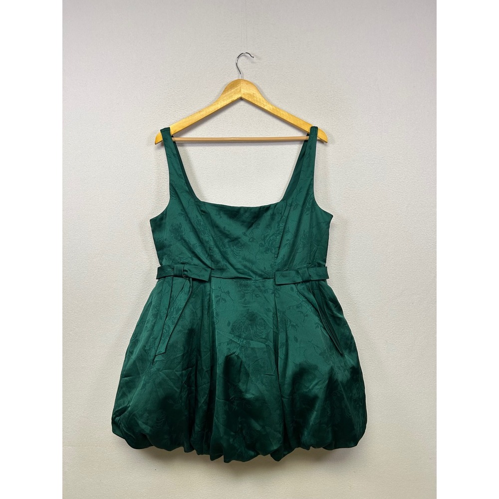 Coquette Francesca's NWT XL Emerald Green Floral Jacquard Bubble Hem Mini Dress